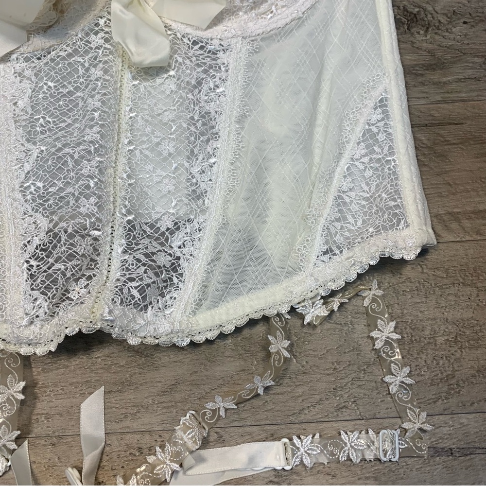 Cacique Sensual Underwired Lace Bow Basque Corset - Picture 13 of 13